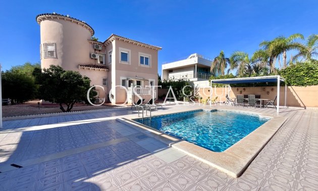 Resale - Villa -
Orihuela - La Zenia