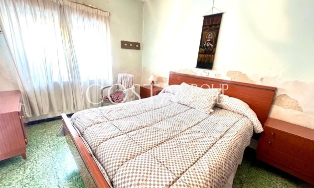 Resale - House -
Pinoso - Pinoso Centro