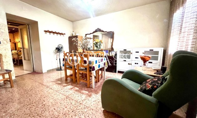 Resale - House -
Pinoso - Pinoso Centro