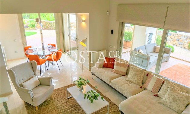 Resale - Villa -
Orihuela - Las Colinas Golf