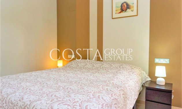 Resale - Villa -
Orihuela - Las Colinas Golf