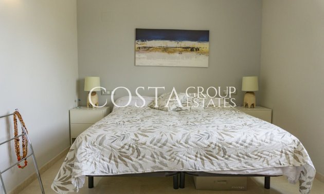 Resale - Villa -
Orihuela - Las Colinas Golf