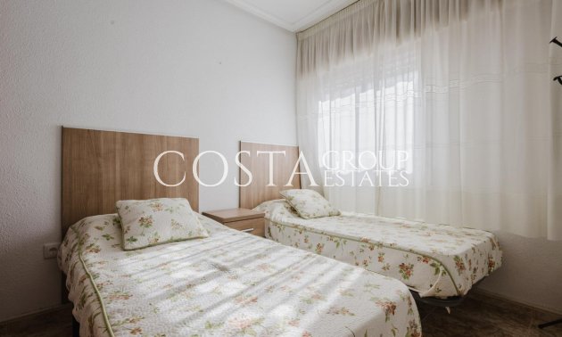 Resale - Apartments -
Torrevieja - Torrevieja Centro