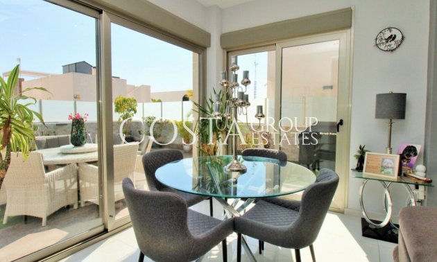 Resale - Villa -
Orihuela - Villamartin