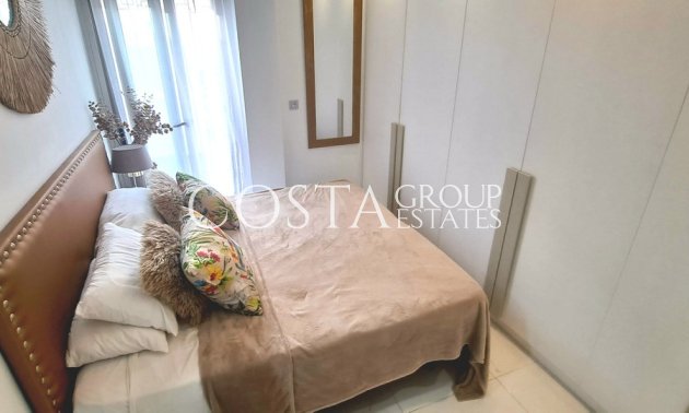 Resale - Villa -
Orihuela - Villamartin