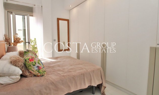 Resale - Villa -
Orihuela - Villamartin