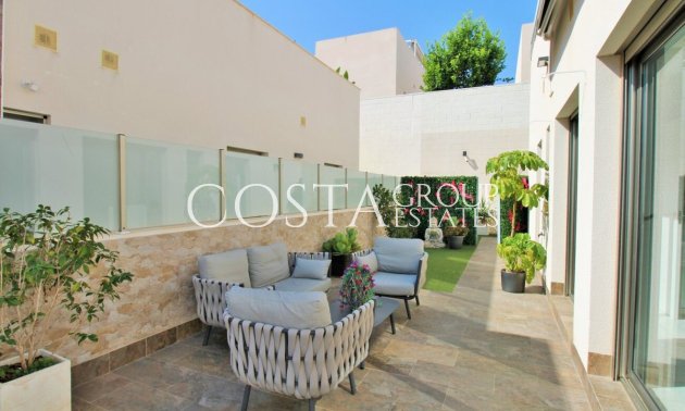 Resale - Villa -
Orihuela - Villamartin