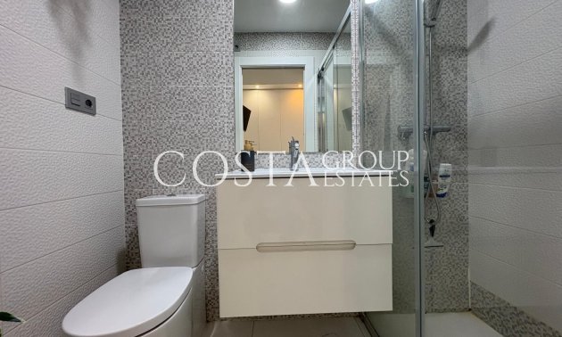 Resale - Villa -
Orihuela Costa - Villamartín