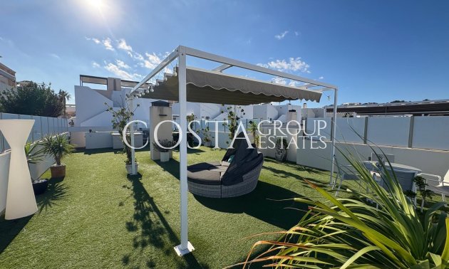 Resale - Villa -
Orihuela Costa - Villamartín