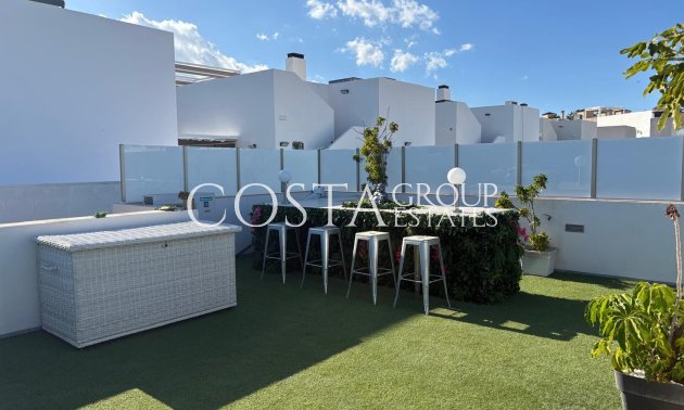 Resale - Villa -
Orihuela Costa - Villamartín