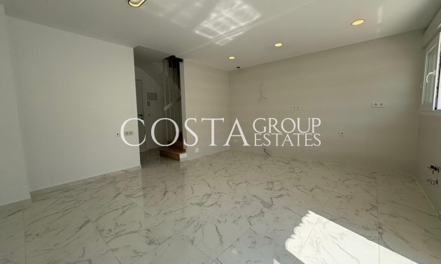 Resale - House -
Torrevieja - Torrevieja Centro