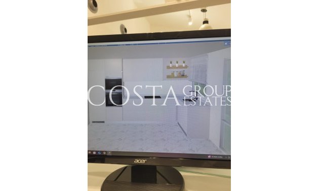 Resale - House -
Torrevieja - Torrevieja Centro