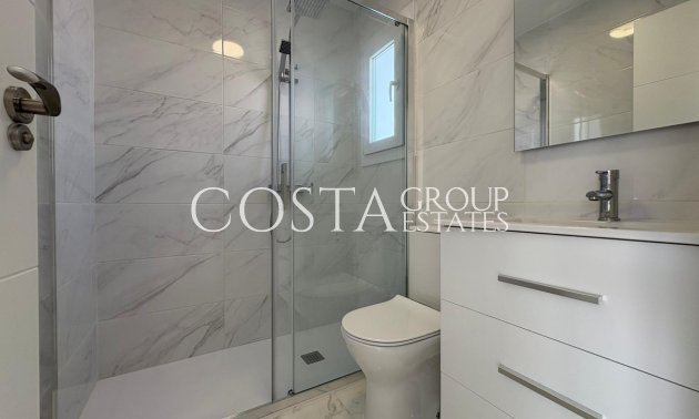 Resale - House -
Torrevieja - Torrevieja Centro