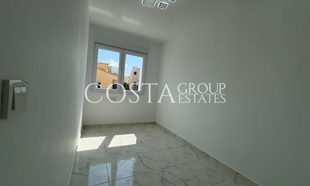 Resale - House -
Torrevieja - Torrevieja Centro