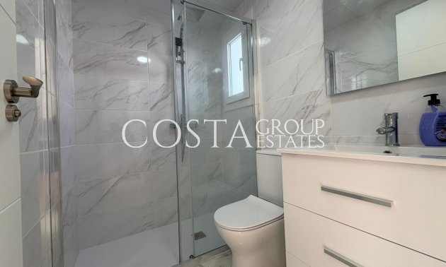 Resale - House -
Torrevieja - Torrevieja Centro