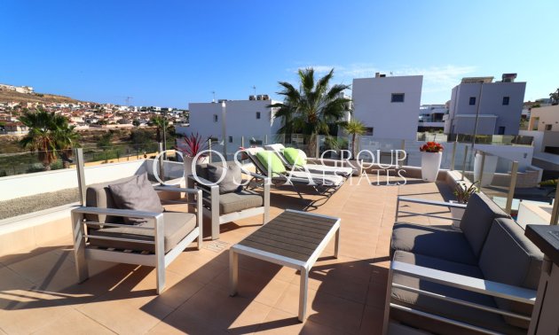 Odsprzedaż - Willa -
Benijofar