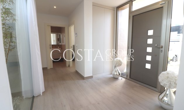 Odsprzedaż - Willa -
Benijofar