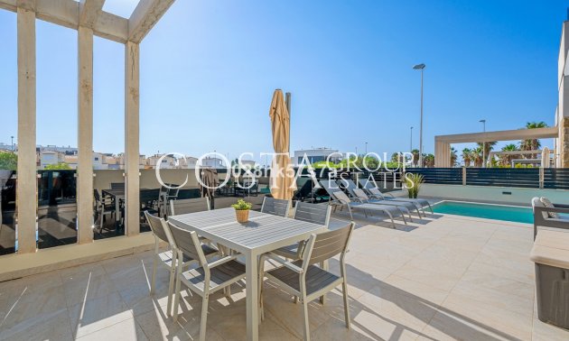 Resale - Villa -
Orihuela - Lomas de Cabo Roig