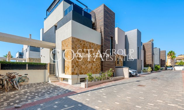 Resale - Villa -
Orihuela - Lomas de Cabo Roig