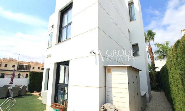 Resale - Villa -
Rojales - Ciudad Quesada