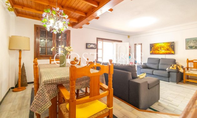 Resale - House -
Torrevieja - Cabo Cervera