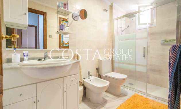 Resale - House -
Torrevieja - Cabo Cervera