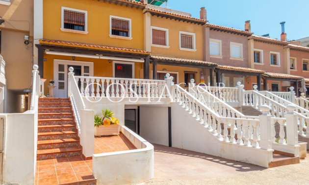 Resale - House -
Torrevieja - Cabo Cervera
