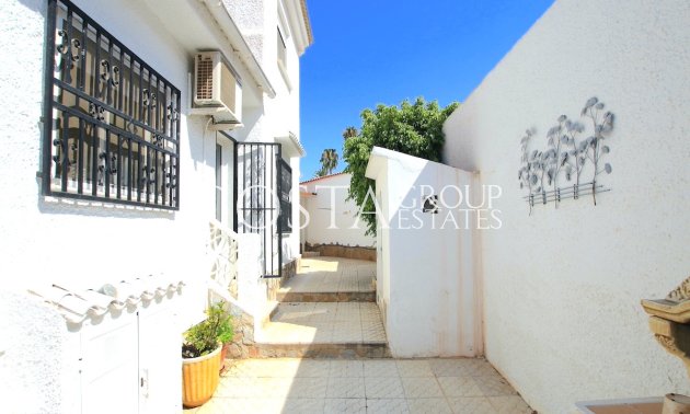 Resale - Villa -
Rojales - Ciudad Quesada