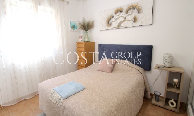 Resale - Villa -
Guardamar del Segura - Guardamar del Segura Centro