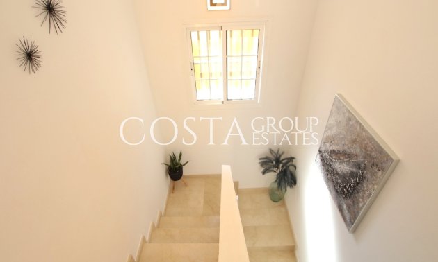 Resale - Villa -
Guardamar del Segura - Guardamar del Segura Centro