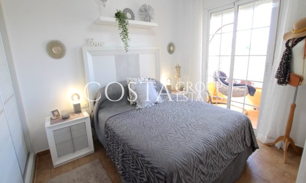 Resale - Villa -
Guardamar del Segura - Guardamar del Segura Centro