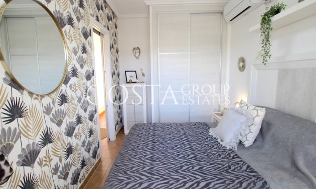 Resale - Villa -
Guardamar del Segura - Guardamar del Segura Centro