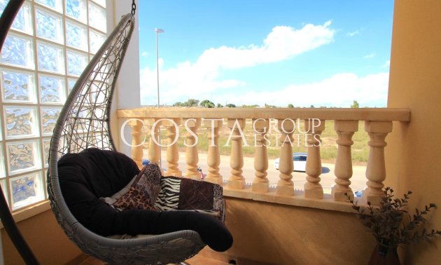 Resale - Villa -
Guardamar del Segura - Guardamar del Segura Centro