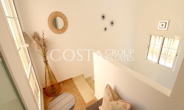 Resale - Villa -
Guardamar del Segura - Guardamar del Segura Centro