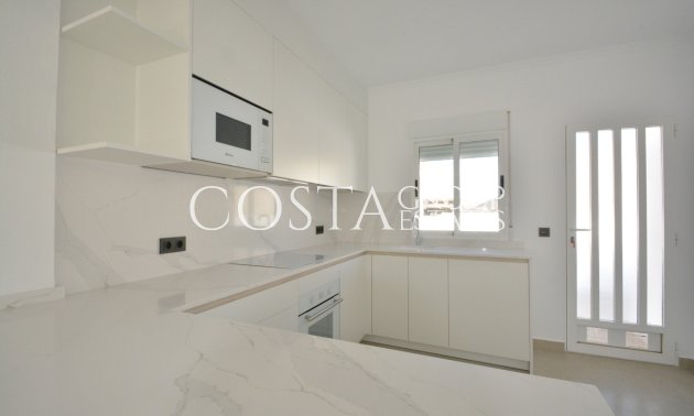 Resale - Villa -
Algorfa - Lo Crispin