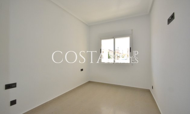 Resale - Villa -
Algorfa - Lo Crispin