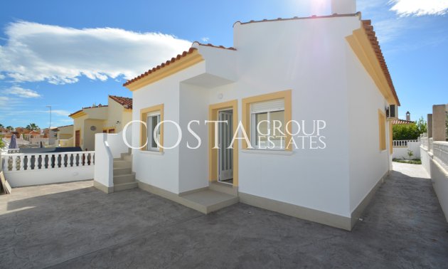 Resale - Villa -
Algorfa - Lo Crispin
