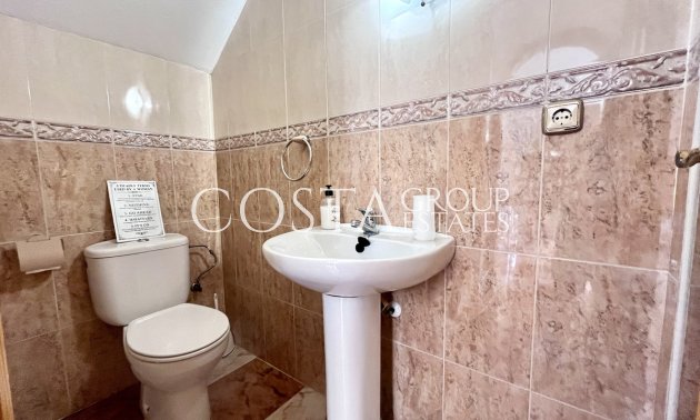 Resale - House -
Orihuela - La Zenia