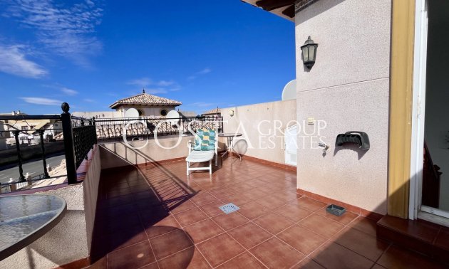 Resale - House -
Orihuela - La Zenia