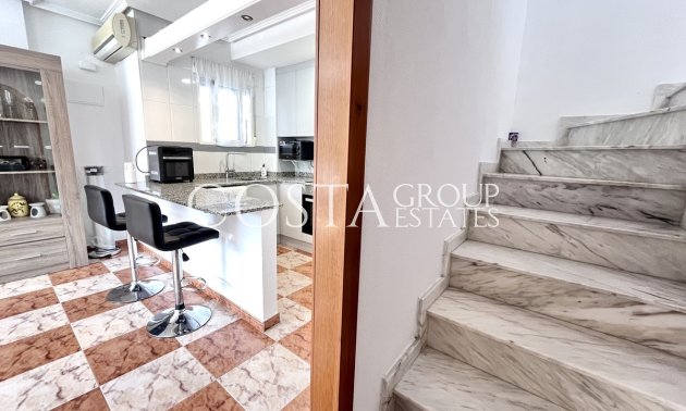 Resale - House -
Orihuela - La Zenia