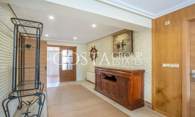 Resale - Villa -
Torrevieja - El Chaparral