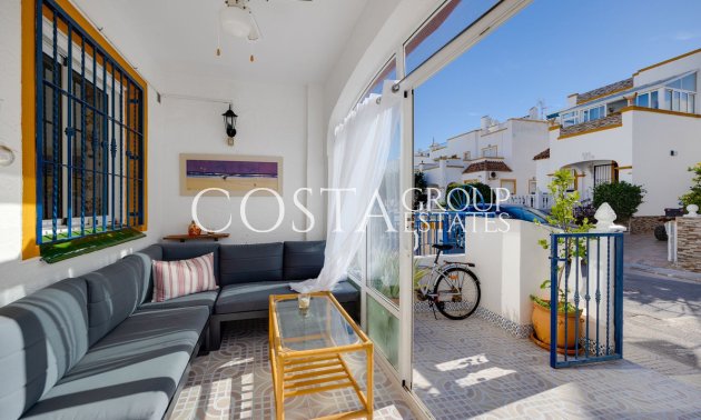 Resale - Apartments -
Orihuela - Orihuela Costa