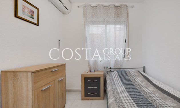 Resale - Apartments -
Orihuela - Orihuela Costa