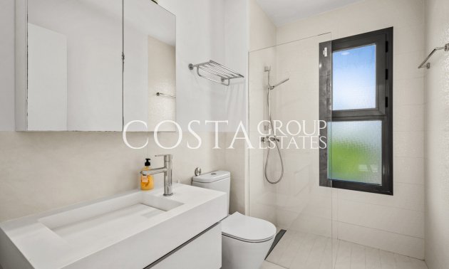 Resale - House -
Torrevieja - Torrevieja Centro