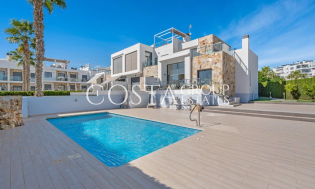 Resale - House -
Torrevieja - Torrevieja Centro