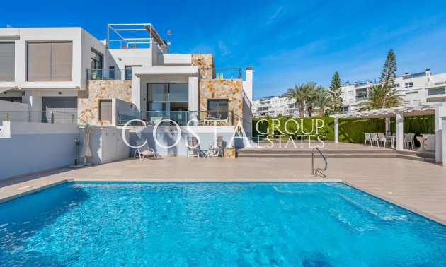 Resale - House -
Torrevieja - Torrevieja Centro