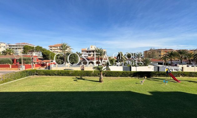 Resale - Apartments -
Torrevieja - Torrevieja Centro