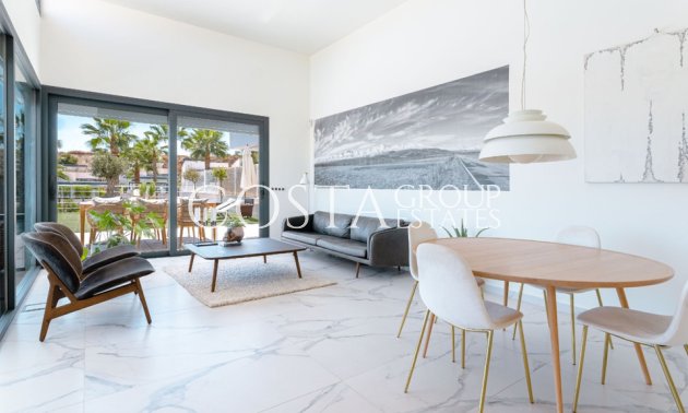 Resale - Villa -
San Miguel de Salinas - San Miguel de Salinas Centro