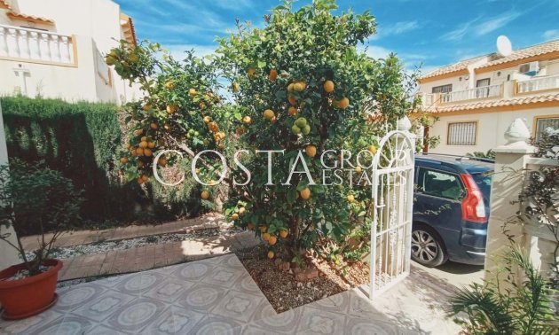 Resale - House -
Orihuela - Playa Flamenca