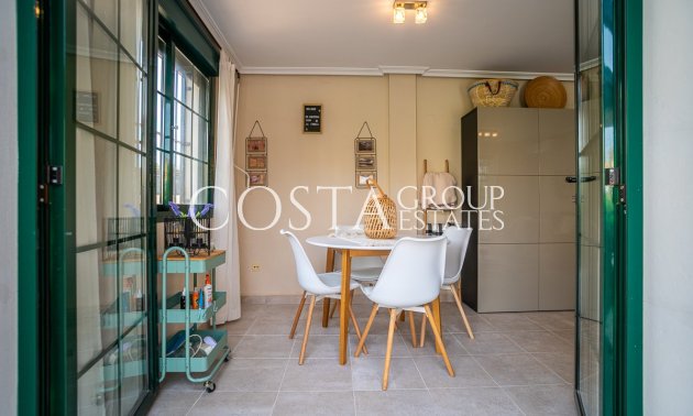 Resale - Villa -
Torrevieja - Torrevieja Centro